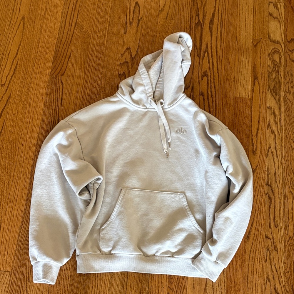 ALO Yoga  Accolade Cream Hoodie
